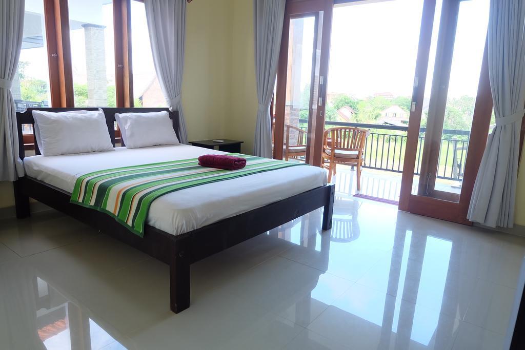 D'Canggu Homestay Buitenkant foto