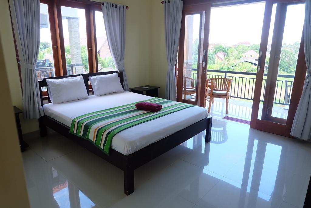 D'Canggu Homestay Buitenkant foto