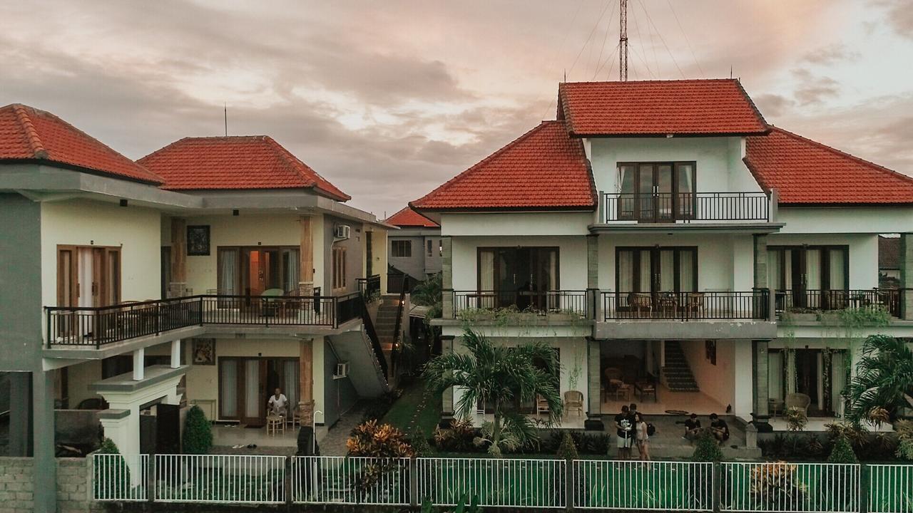 D'Canggu Homestay Buitenkant foto